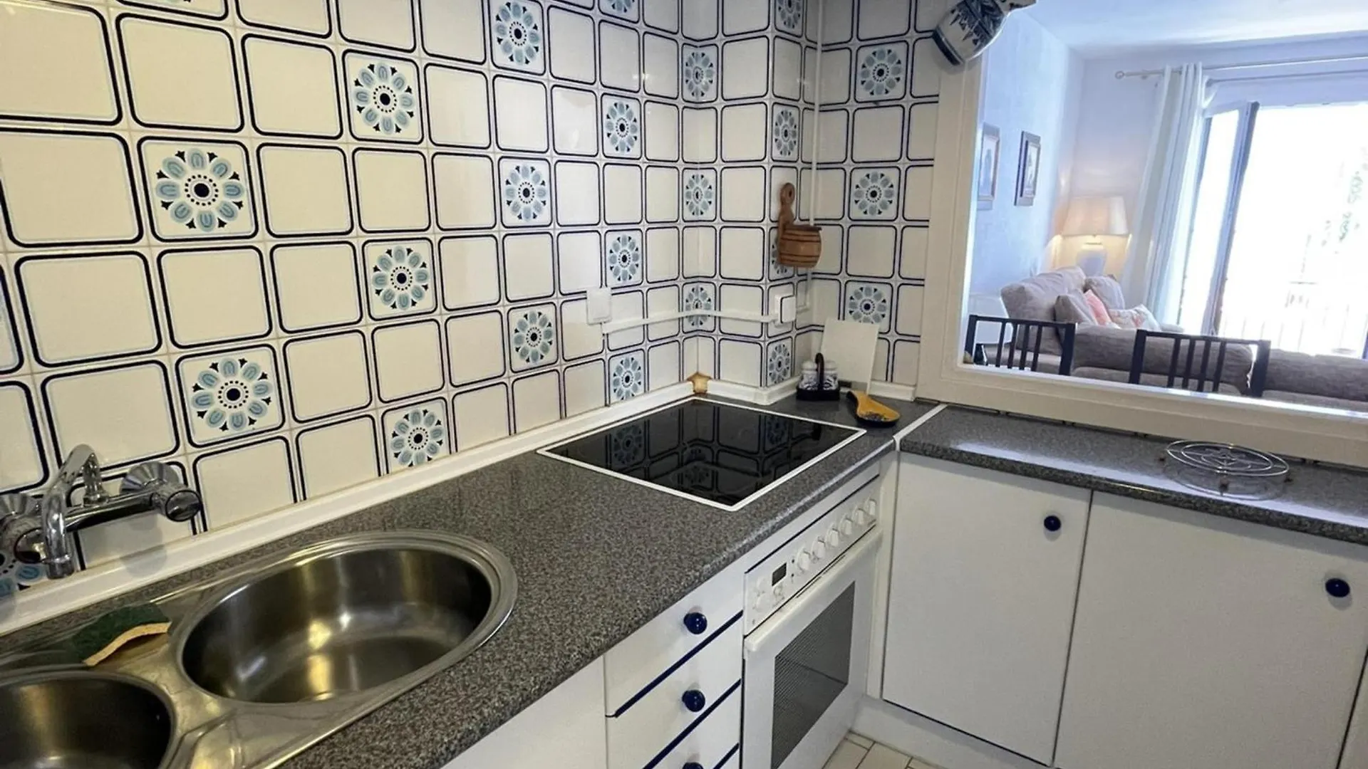 Plaza De Los Naranjos ماربيا 0*,  إسبانيا